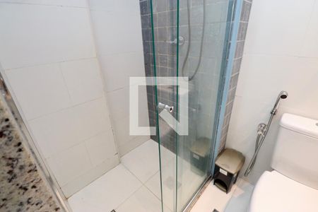 Banheiro de kitnet/studio para alugar com 1 quarto, 22m² em Stella Maris, Salvador