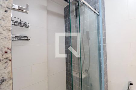Banheiro de kitnet/studio para alugar com 1 quarto, 22m² em Stella Maris, Salvador