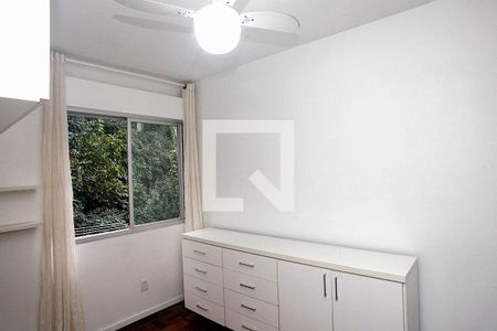 Quarto Suíte de apartamento para alugar com 1 quarto, 32m² em Petrópolis, Porto Alegre