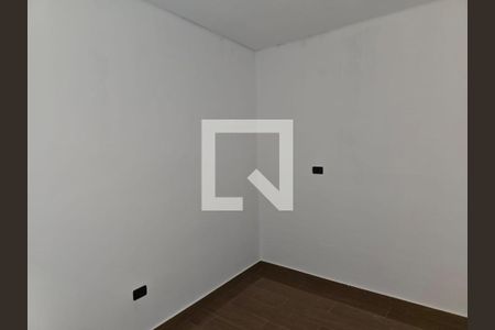Quarto 01 de kitnet/studio para alugar com 2 quartos, 36m² em Jardim Presidente Dutra, Guarulhos