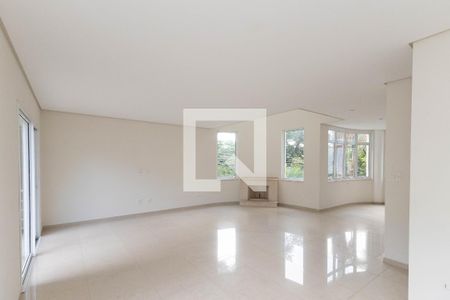 Sala  de casa à venda com 4 quartos, 500m² em Tremembé, São Paulo