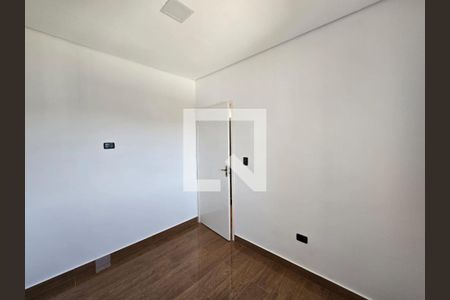 Quarto 01 de kitnet/studio para alugar com 2 quartos, 34m² em Jardim Presidente Dutra, Guarulhos