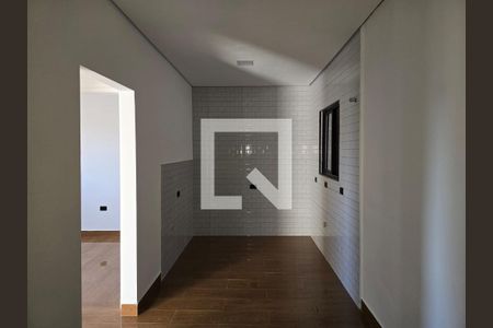 Sala / Cozinha de kitnet/studio para alugar com 2 quartos, 34m² em Jardim Presidente Dutra, Guarulhos