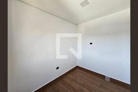 Quarto 01 de kitnet/studio para alugar com 2 quartos, 34m² em Jardim Presidente Dutra, Guarulhos