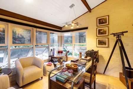 Sala de casa de condomínio à venda com 4 quartos, 290m² em Colinas do Ermitage (Sousas), Campinas