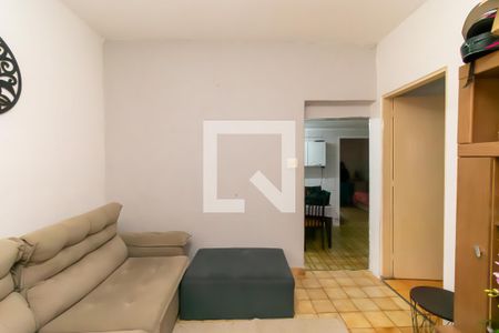 Sala de casa para alugar com 2 quartos, 66m² em Jardim Tango, São Paulo