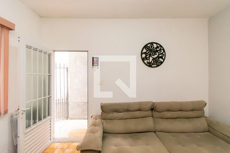 Sala de casa para alugar com 2 quartos, 66m² em Jardim Tango, São Paulo