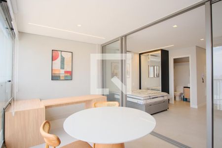 Varanda de kitnet/studio para alugar com 1 quarto, 42m² em Vila Gomes Cardim, São Paulo