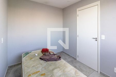 Quarto 2 de apartamento para alugar com 2 quartos, 40m² em Vila das Bandeiras, Guarulhos