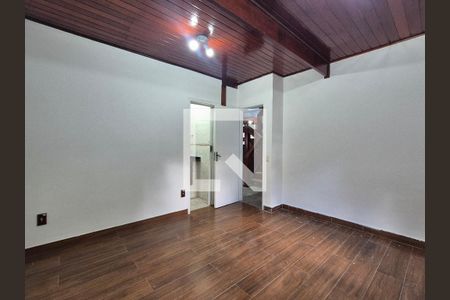 Suíte de casa para alugar com 4 quartos, 940m² em Recreio dos Bandeirantes, Rio de Janeiro