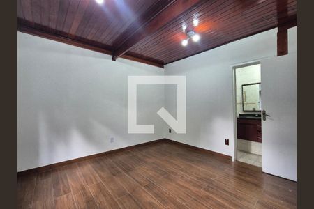 Suíte de casa para alugar com 4 quartos, 940m² em Recreio dos Bandeirantes, Rio de Janeiro