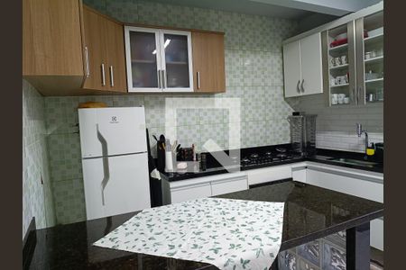Cozinha de casa à venda com 2 quartos, 157m² em Vila Yolanda, Osasco