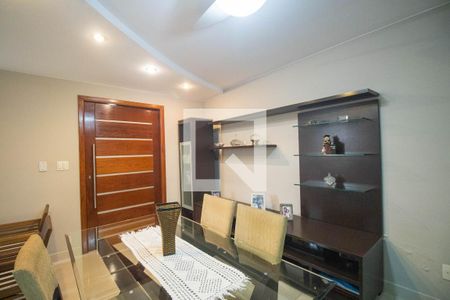 Sala de casa para alugar com 2 quartos, 225m² em Porto Novo, São Gonçalo