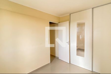 Quarto 1 de apartamento para alugar com 2 quartos, 47m² em Vila Paulistania, São Paulo