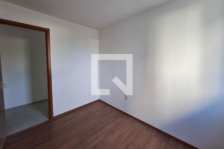 Quarto 1 de apartamento para alugar com 2 quartos, 45m² em Rio do Ouro, São Gonçalo