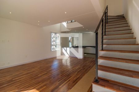 Sala/Cozinha de apartamento para alugar com 1 quarto, 95m² em Sumaré, São Paulo