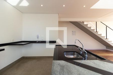 Sala/Cozinha de apartamento para alugar com 1 quarto, 95m² em Sumaré, São Paulo