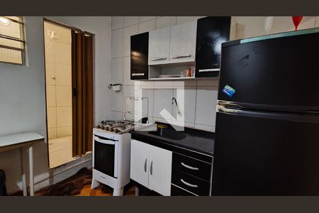 Kitnet/Studio à venda com 20 quartos, 620m² em Vila Zat, São Paulo