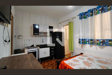 Kitnet/Studio à venda com 20 quartos, 620m² em Vila Zat, São Paulo