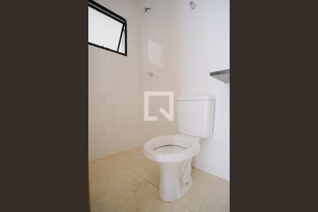 Banheiro de apartamento à venda com 1 quarto, 40m² em Vila Carrão, São Paulo