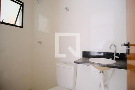 Banheiro de apartamento à venda com 1 quarto, 40m² em Vila Carrão, São Paulo