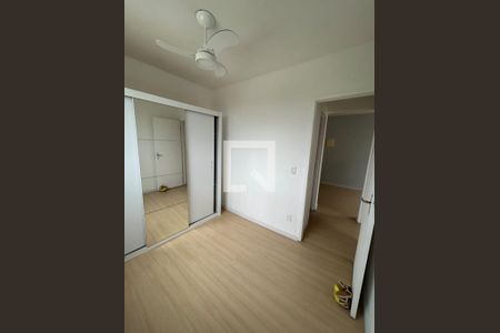 Quarto de apartamento para alugar com 2 quartos, 48m² em Inhoaíba, Rio de Janeiro