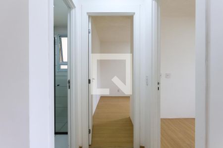 Corredor de apartamento para alugar com 2 quartos, 42m² em Vila Plana, São Paulo