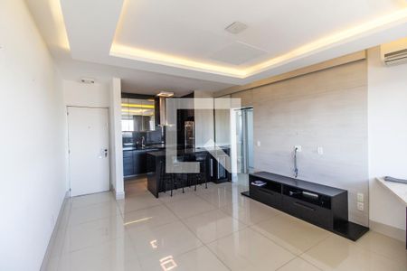 Sala  de casa de condomínio à venda com 2 quartos, 61m² em Alphaville Industrial, Barueri