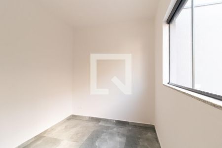 Quarto 1 de apartamento para alugar com 2 quartos, 52m² em Hauer, Curitiba