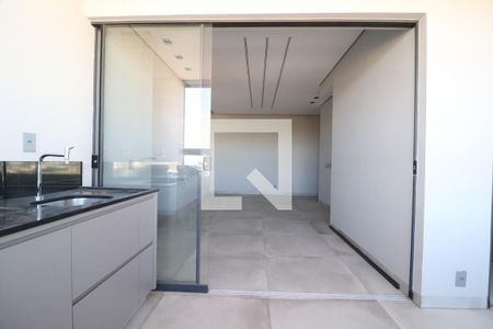 Varanda gourmet de apartamento para alugar com 3 quartos, 100m² em Osvaldo Rezende, Uberlândia