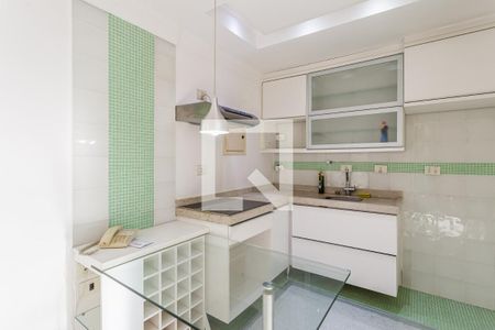Cozinha de kitnet/studio à venda com 1 quarto, 35m² em Vila Uberabinha, São Paulo
