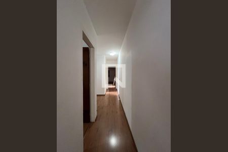 Corredor de casa à venda com 4 quartos, 160m² em Jardim Santa Cruz, São Paulo