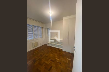 Sala de apartamento para alugar com 1 quarto, 45m² em Petrópolis, Porto Alegre