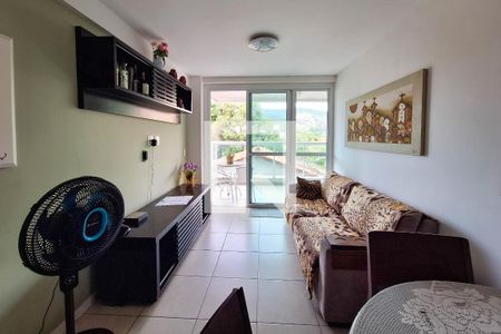 Sala de apartamento para alugar com 2 quartos, 73m² em Maravista, Niterói