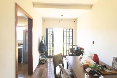 Sala de casa à venda com 2 quartos, 230m² em Umbará, Curitiba