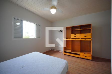 Suíte de apartamento para alugar com 1 quarto, 50m² em Carianos, Florianópolis