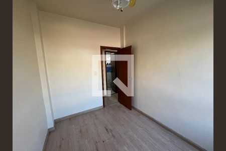 Quarto 1 de apartamento para alugar com 3 quartos, 75m² em Ilha do Governador, Rio de Janeiro