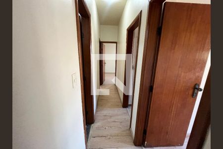 Corredor de apartamento para alugar com 3 quartos, 75m² em Ilha do Governador, Rio de Janeiro