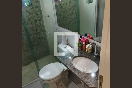 Banheiro de apartamento para alugar com 2 quartos, 45m² em Parque Sao Vicente, Santo André