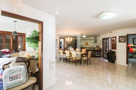 Sala/Cozinha de casa à venda com 2 quartos, 300m² em Igara, Canoas
