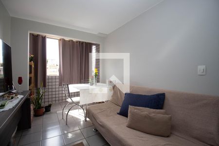 Sala de apartamento à venda com 1 quarto, 50m² em Crn 708/709, Brasília