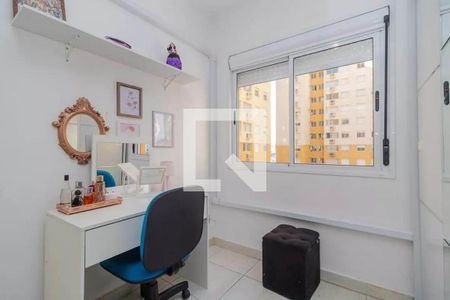 Quarto 1 de apartamento para alugar com 3 quartos, 93m² em Vila Ipiranga, Porto Alegre