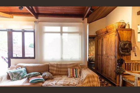 Casa à venda com 4 quartos, 170m² em Conjunto Residencial Butanta, São Paulo