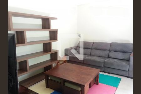 Casa à venda com 4 quartos, 266m² em Granja Julieta, São Paulo
