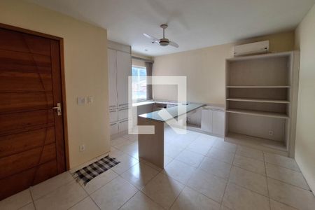 Quarto 1 de casa de condomínio à venda com 4 quartos, 226m² em Serra Grande, Niterói