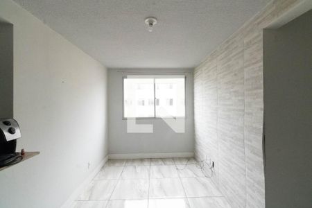 Sala de apartamento para alugar com 2 quartos, 45m² em Santa Cruz, Rio de Janeiro