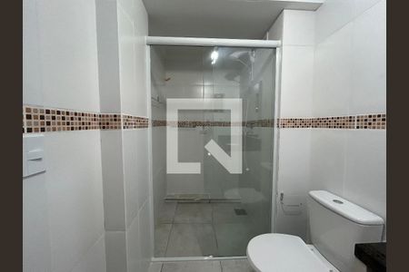 Banheiro de apartamento para alugar com 1 quarto, 20m² em Pantanal, Florianópolis