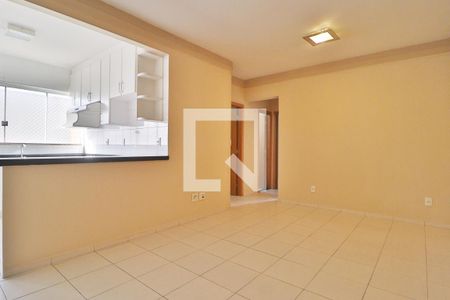 Sala de apartamento para alugar com 3 quartos, 70m² em Saraiva, Uberlândia