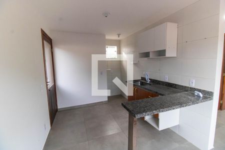 Sala e Cozinha  de casa para alugar com 2 quartos, 70m² em Engenho do Mato, Niterói
