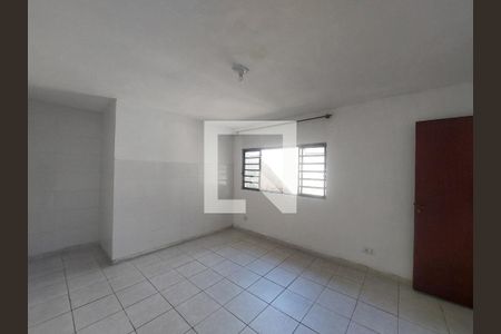Sala de casa para alugar com 1 quarto, 60m² em Jardim das Imbuias, São Paulo